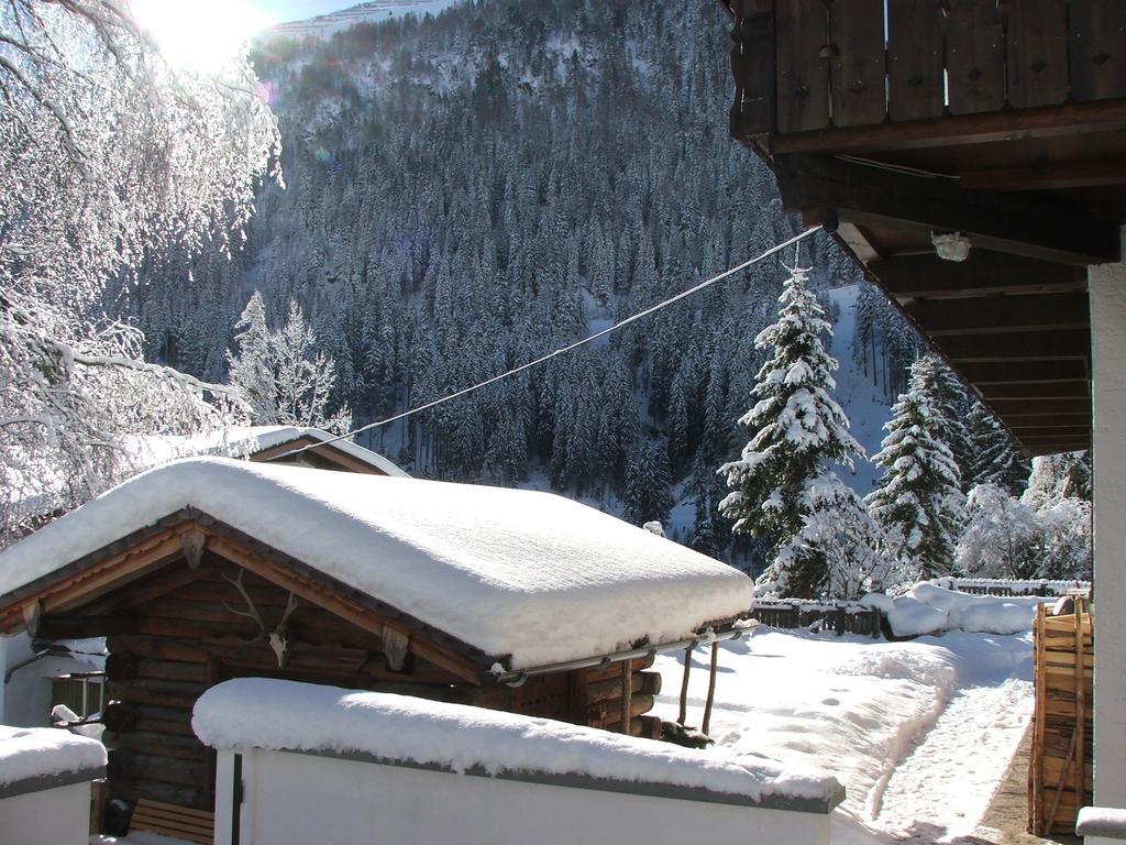 Haus Vasul Hotell Sankt Anton am Arlberg Rum bild