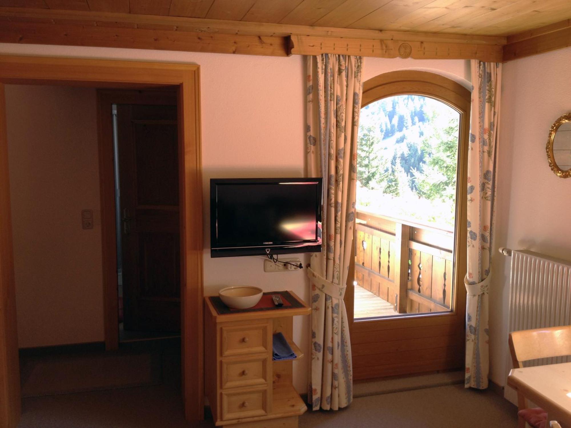 Haus Vasul Hotell Sankt Anton am Arlberg Rum bild