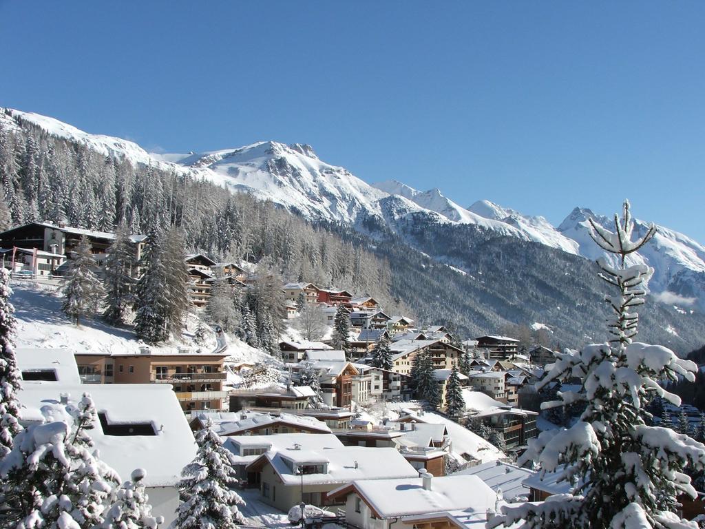 Haus Vasul Hotell Sankt Anton am Arlberg Exteriör bild